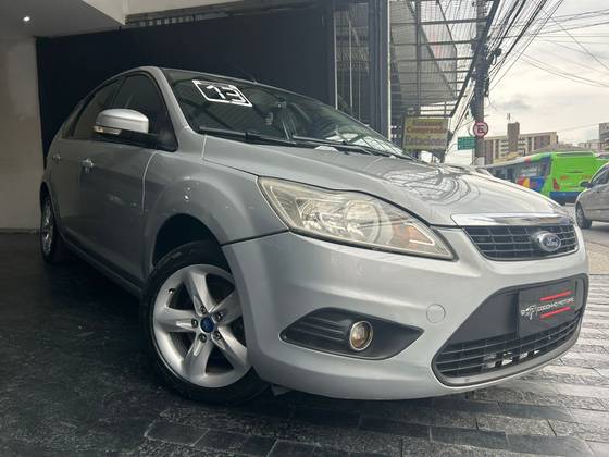FORD FOCUS 2.0 GLX 16V FLEX 4P AUTOMÁTICO